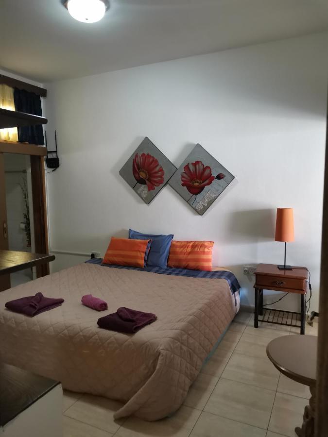 Hamboula Apartment Polis Bagian luar foto