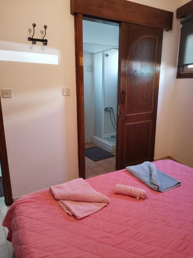 Hamboula Apartment Polis Bagian luar foto