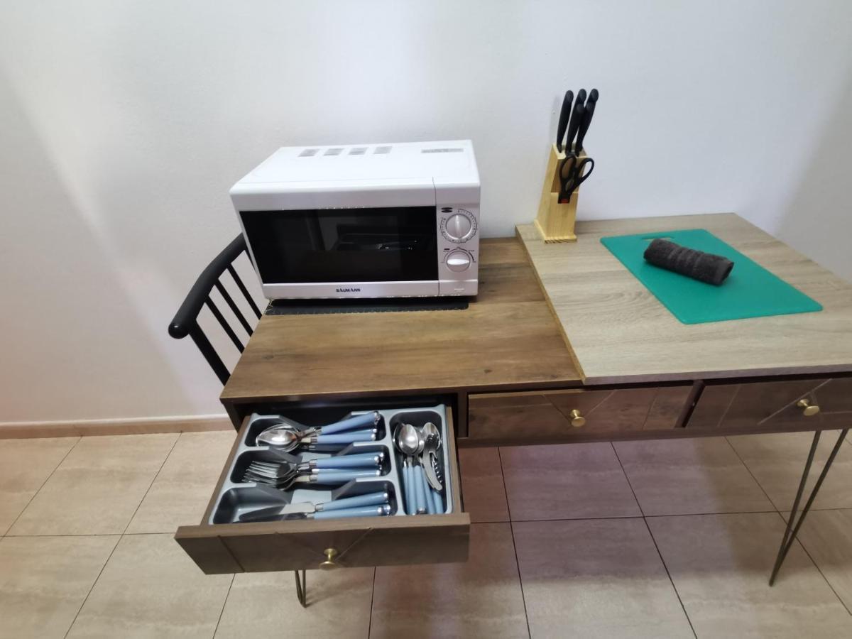 Hamboula Apartment Polis Bagian luar foto