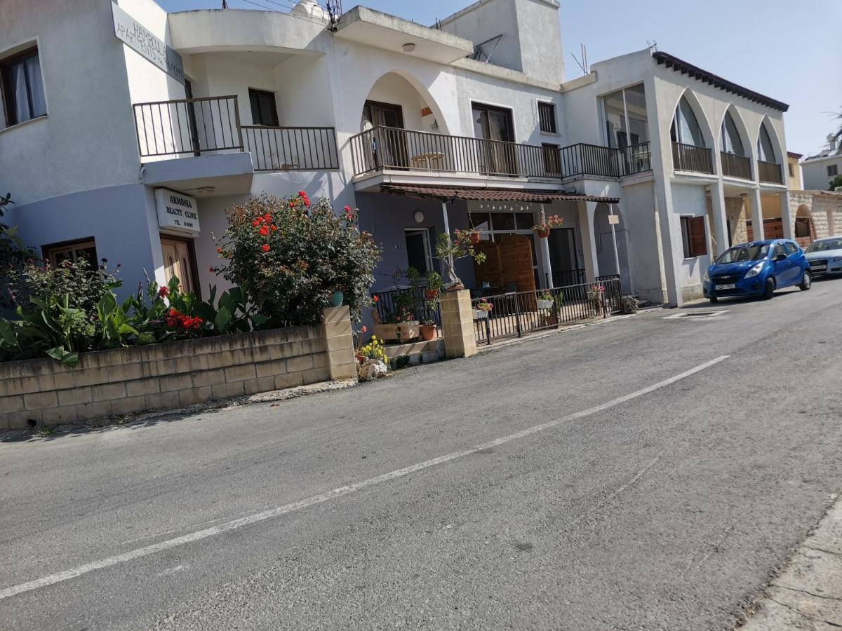 Hamboula Apartment Polis Bagian luar foto