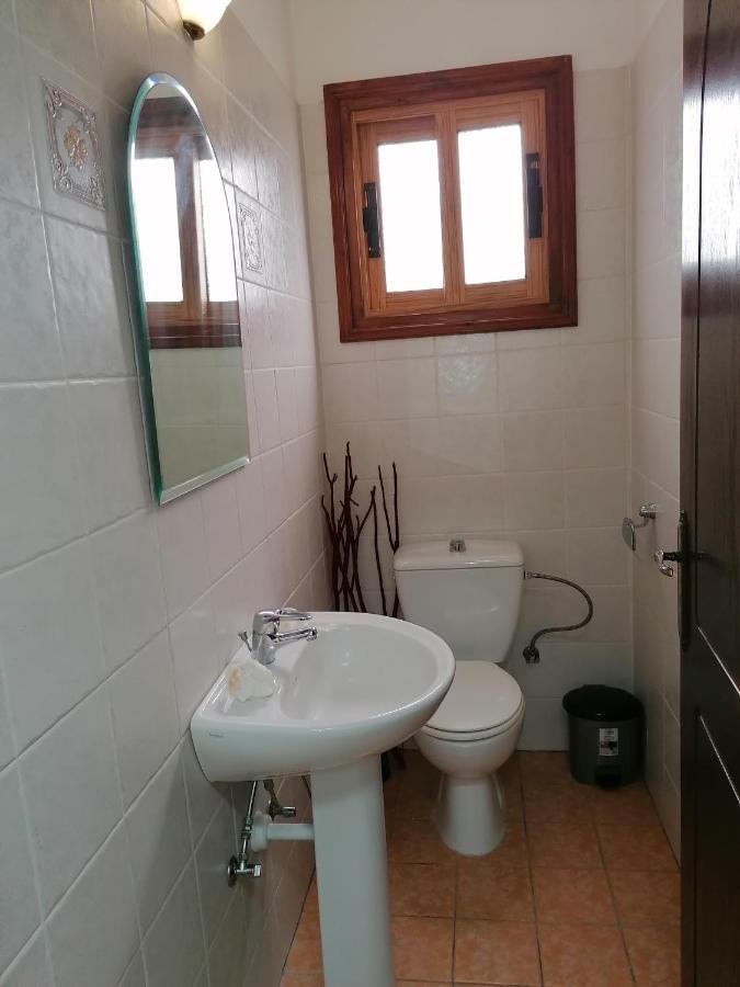 Hamboula Apartment Polis Bagian luar foto
